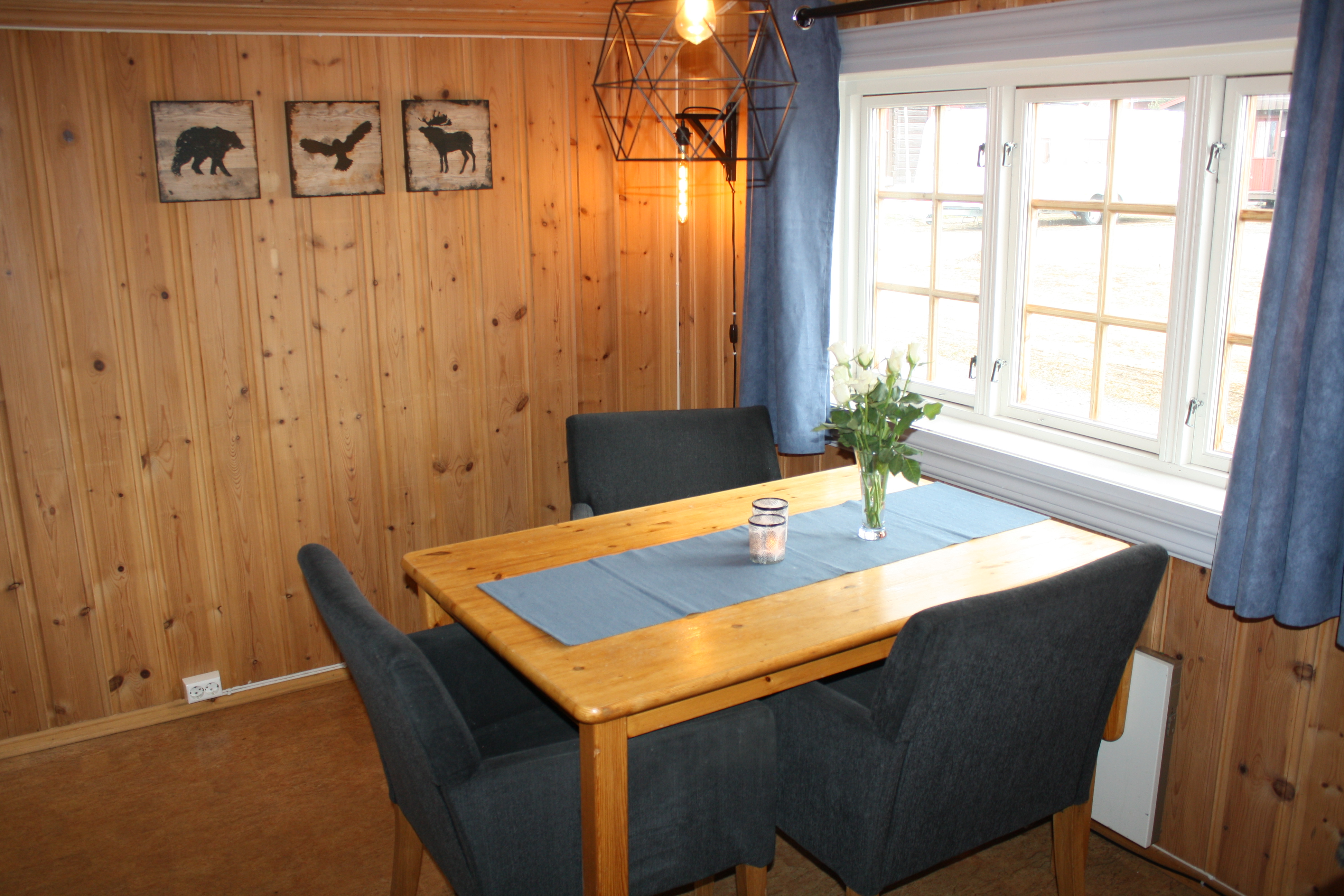 Standard Cabin Small